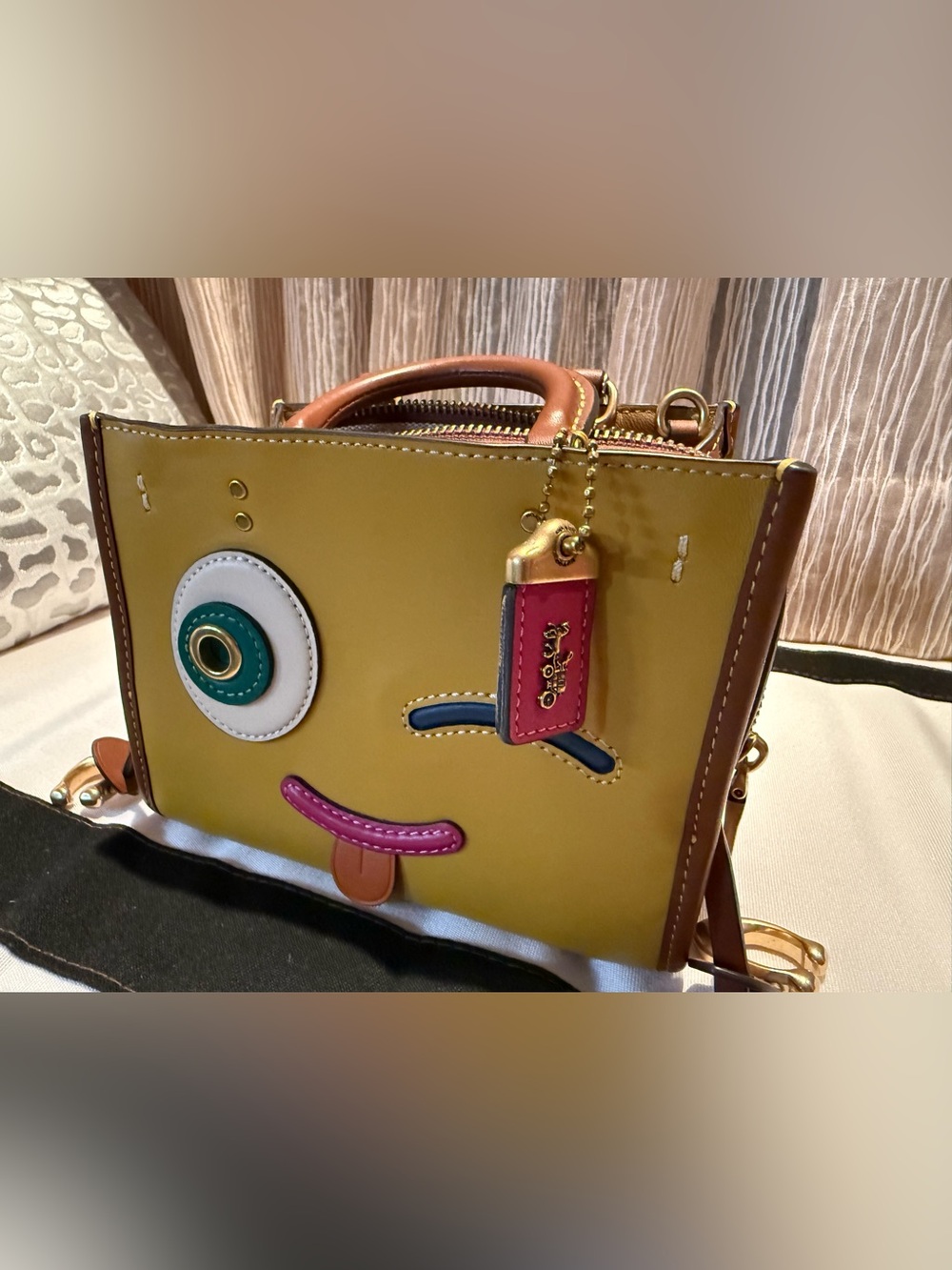 RARE Coach Coachies Winkie Rogue 17 Limited Edition Crossbody Bag - Picture 4 of 16